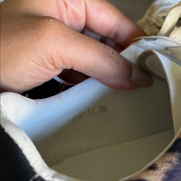 Leopard pattern sneakers - Picture 8 of 10